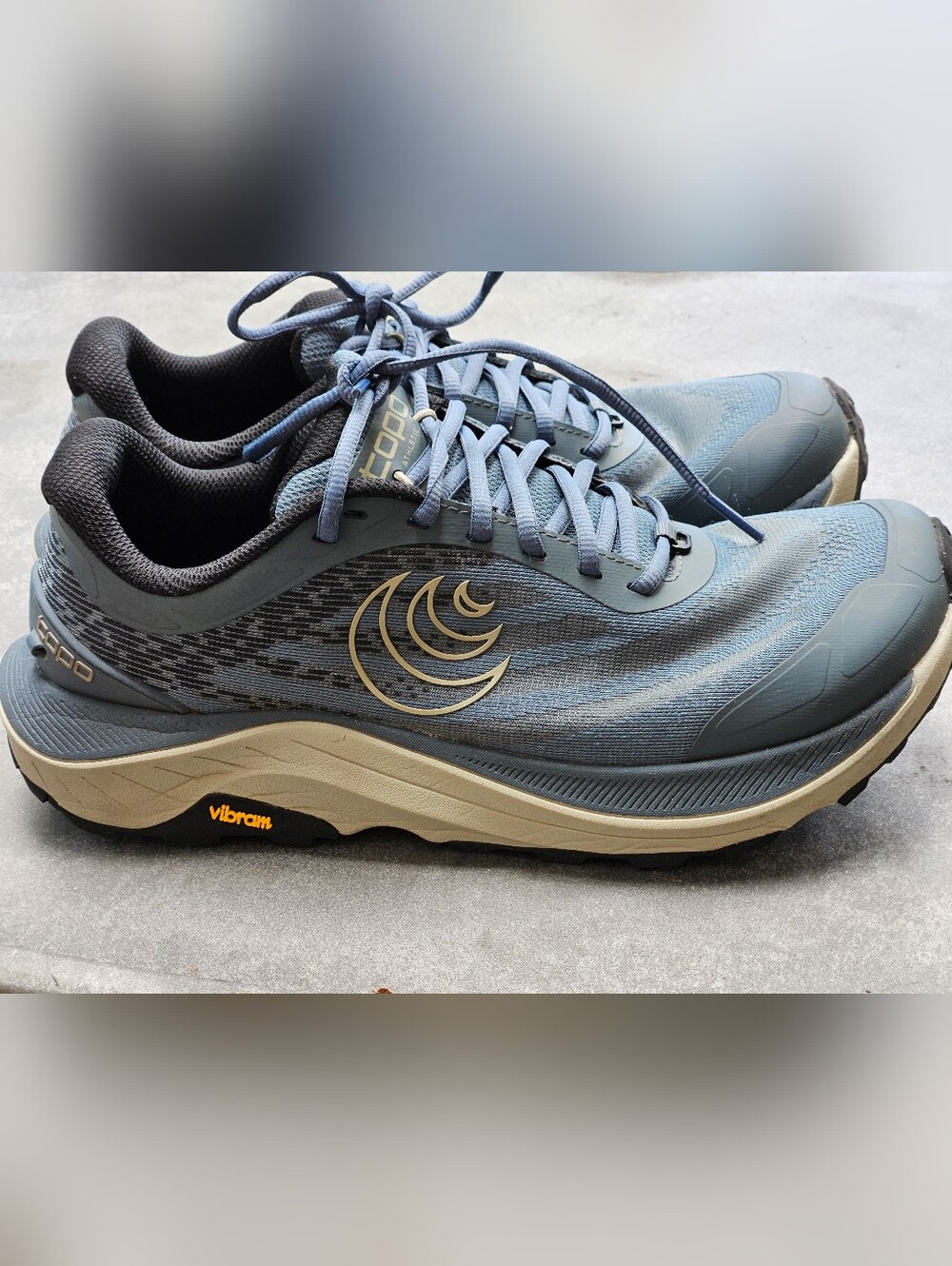 TOPO Women's Ultraventure 4 sz 8.5